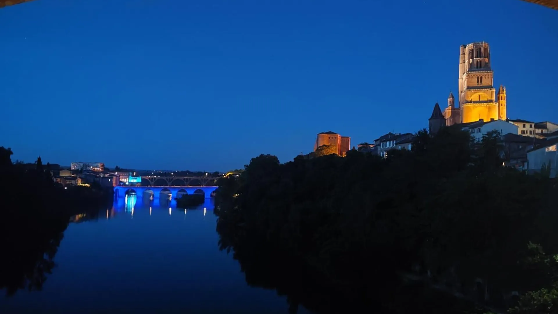 Сasa de vacaciones L'Oustalet D'Erine - Spacieuse Et Climatisee Albi